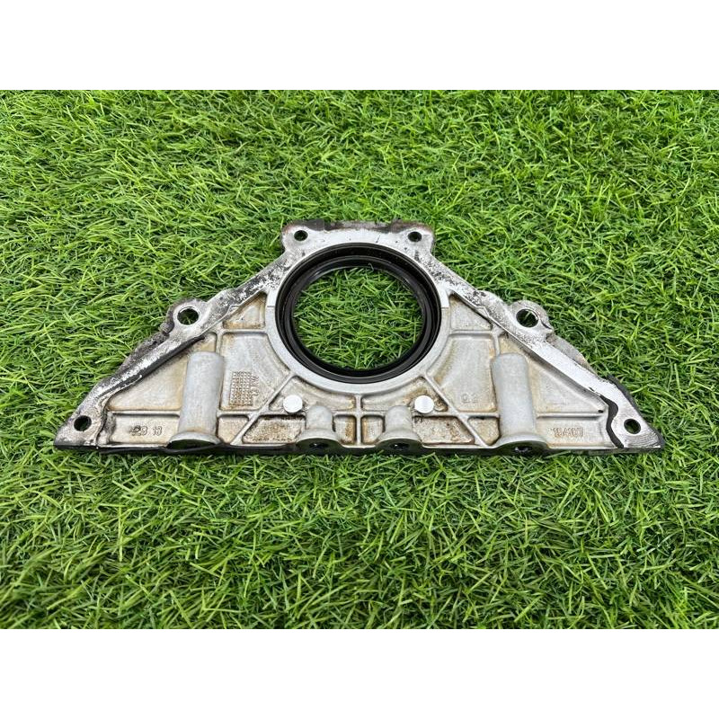 Передняя крышка мотора (двигатель и элементы) Mercedes-Benz E-class w212 2013 2.2 CDI a6510110108