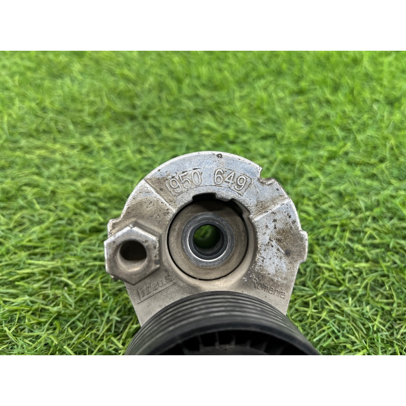 Ролик натяжной (двигатель и элементы) Renault Megane 3 2011 1,5 dCi (K9K837) 117501113R