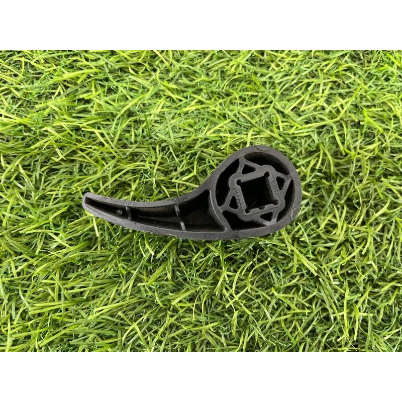 Ручка открывания капота (салон) Renault Megane 3 2011 1,5 dCi (K9K837) 656230005R