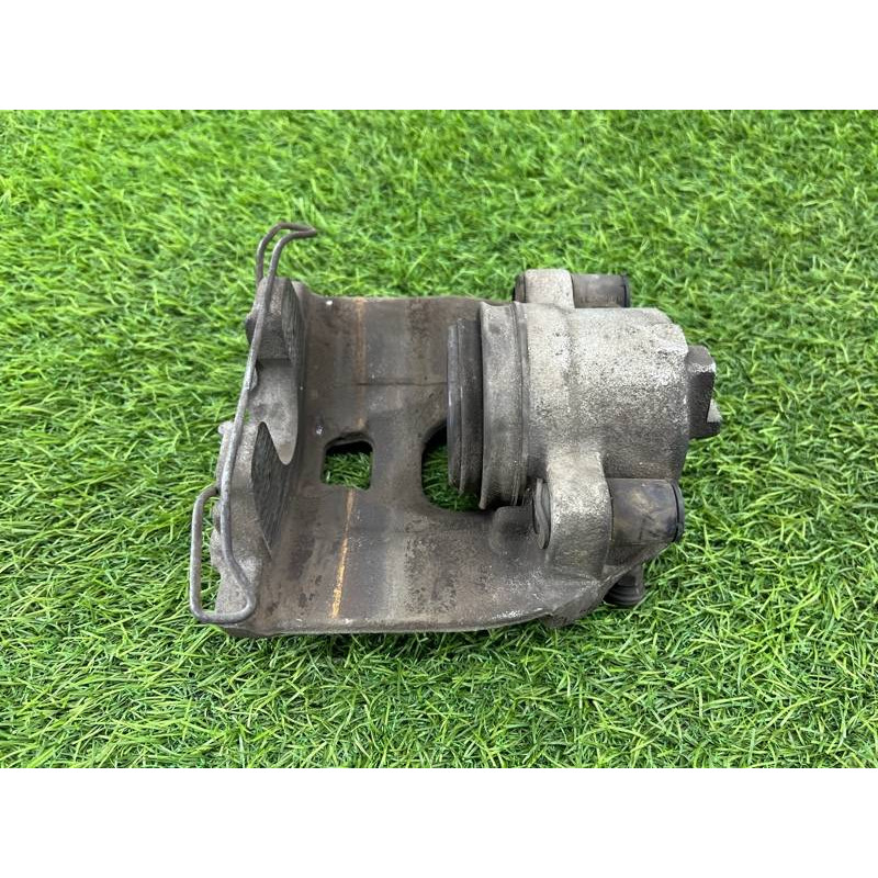 Суппорт тормозной (тормозная система) Volkswagen Passat B7 2014 1.8 5N0615124