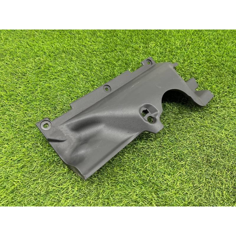 Накладка торпедо нижня (салон) Subaru Forester SJ 66066SG010