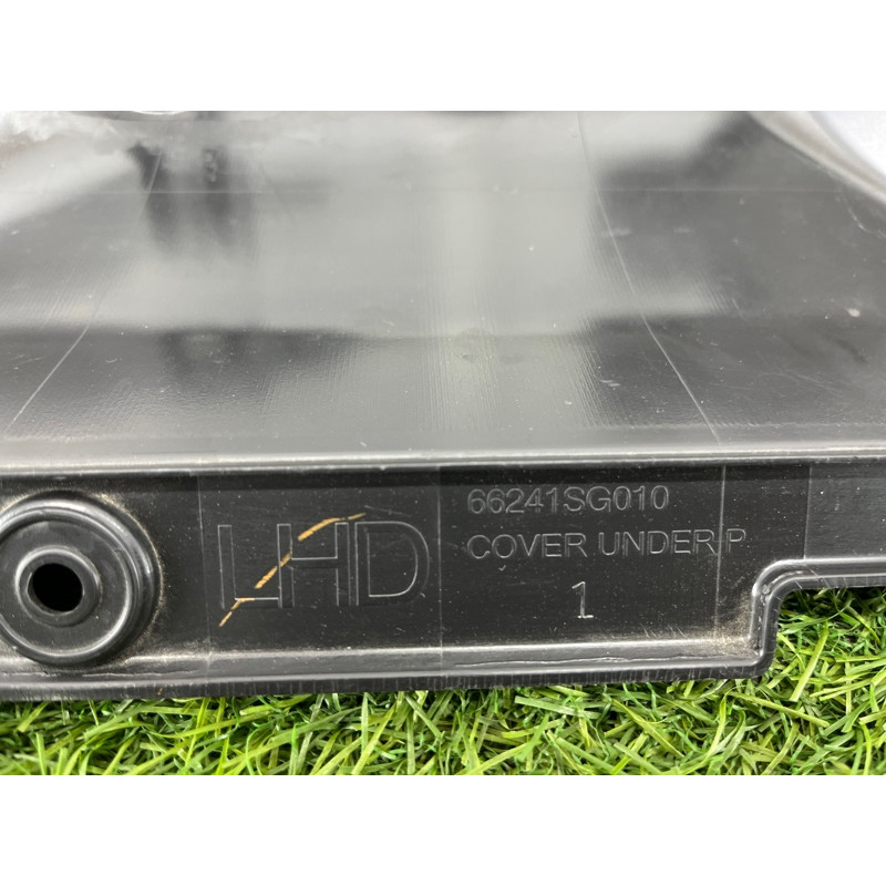 Накладка торпедо нижня (салон) Subaru Forester SJ 66066SG010