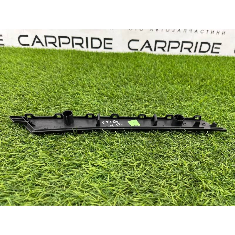 Накладка двери внутренняя (салон) Volkswagen Tiguan 5N 2011 1.4 CAVA 5N0867172CV80