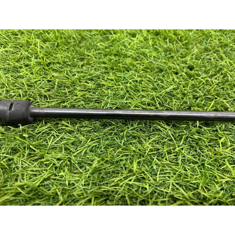 Амортизатор багажника (кузов и элементы) Volkswagen Tiguan 5N 2011 1.4 CAVA 5N0827550D