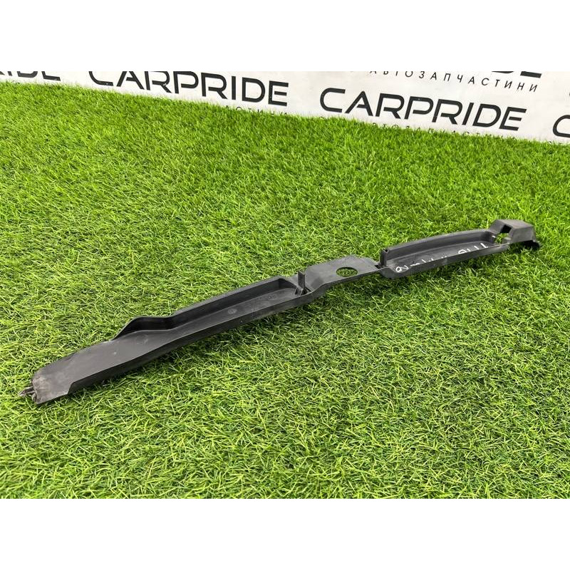 Уплотнитель крыла (кузов и элементы) Volkswagen Tiguan 5N 2011 1.4 CAVA 5N0821112