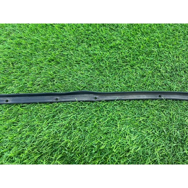 Уплотнитель (кузов и элементы) Renault Megane 3 2011 1,5 dCi (K9K837) 828310785R