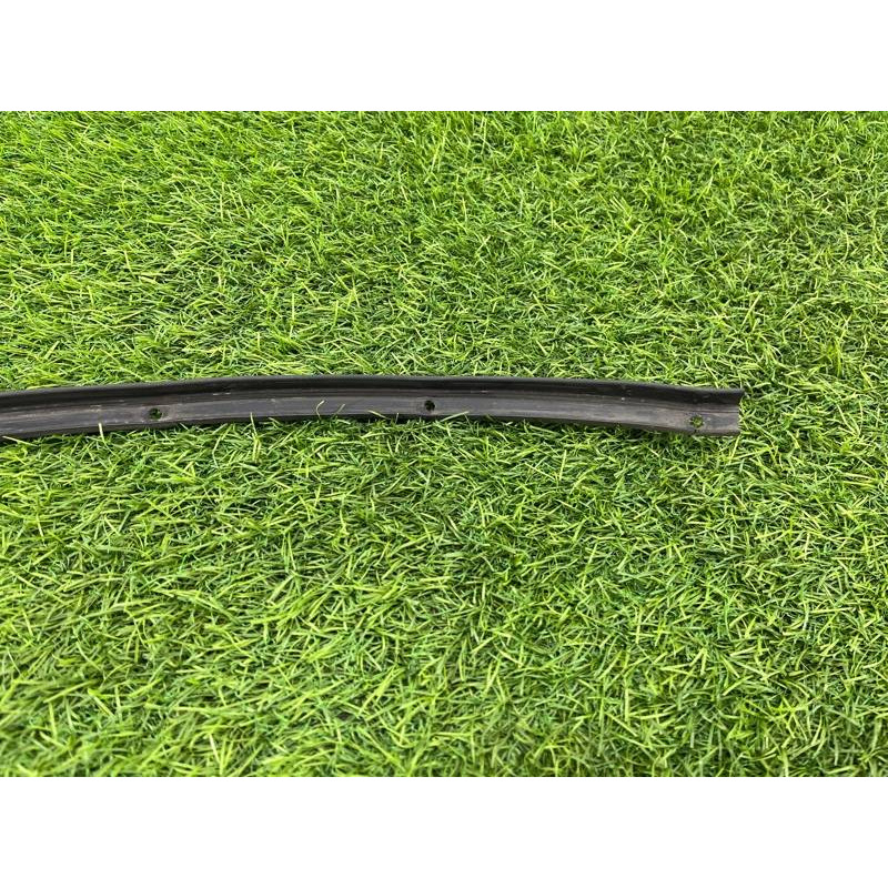 Уплотнитель (кузов и элементы) Renault Megane 3 2011 1,5 dCi (K9K837) 828310785R