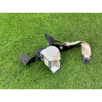 Ремень безопасности