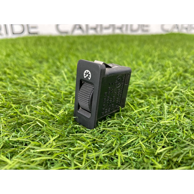 Кнопка освещения панели приборов (электрика / кнопки) BMW 5-series E39 61318360461