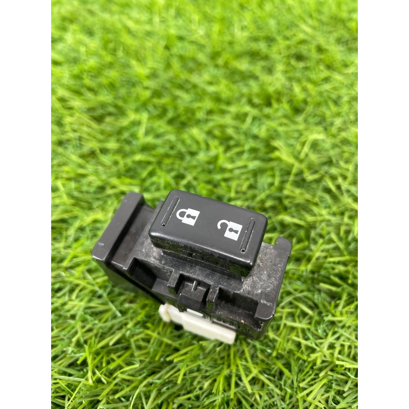 Кнопка блокировки центрального замка (электрика / кнопки) Subaru Legacy BN 2016 2.5 83078AJ000