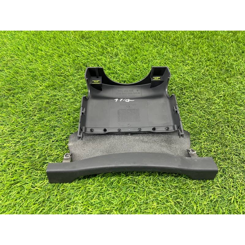 Кожух рулевой колонки верхний (салон) Volkswagen Tiguan 5N 2011 1.4 CAVA 5N0858560C82V