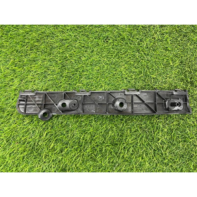 Крепление бампера (кузов и элементы) Ford Ecosport B515 2018 1.0L CN1Z17787A