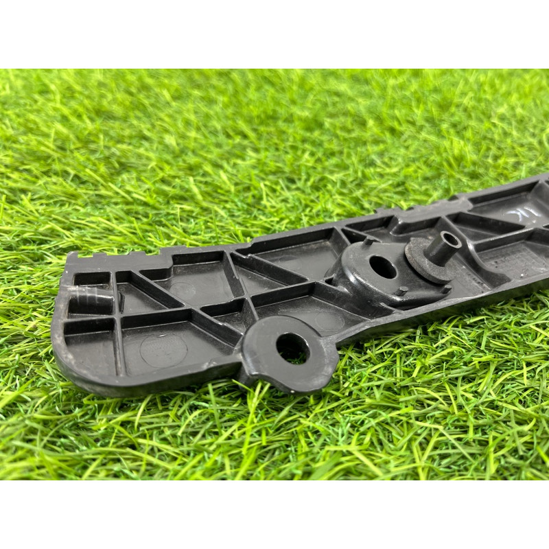 Крепление бампера (кузов и элементы) Ford Ecosport B515 2018 1.0L CN1Z17787A