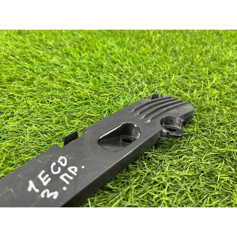 Крепление бампера (кузов и элементы) Ford Ecosport B515 2018 1.0L CN1Z17787A