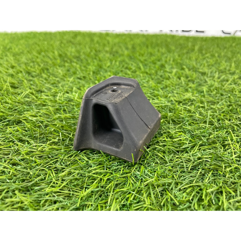 Отбойник крышки багажника (кузов и элементы) Ford Ecosport B515 2018 1.0L GN1Z6140452A