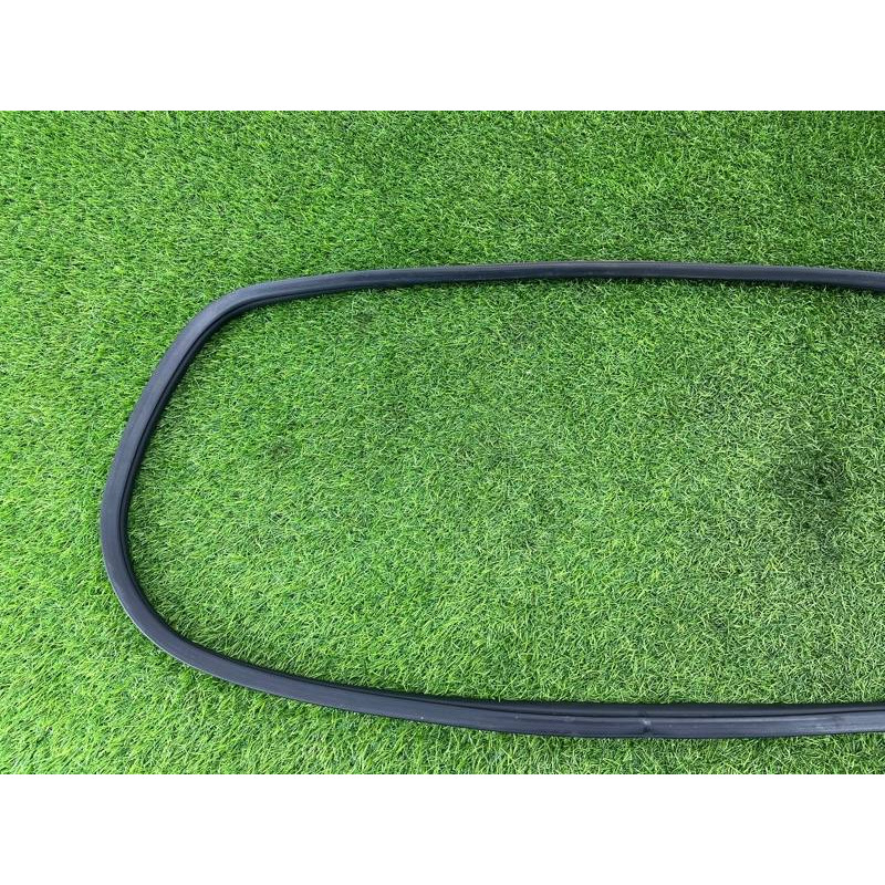 Уплотнитель (кузов и элементы) Chevrolet Captiva C140 2011 2.2 D (z22d1) 20871071