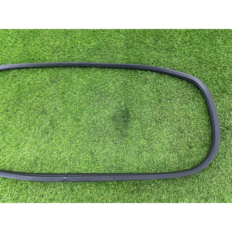 Уплотнитель (кузов и элементы) Chevrolet Captiva C140 2011 2.2 D (z22d1) 20871071