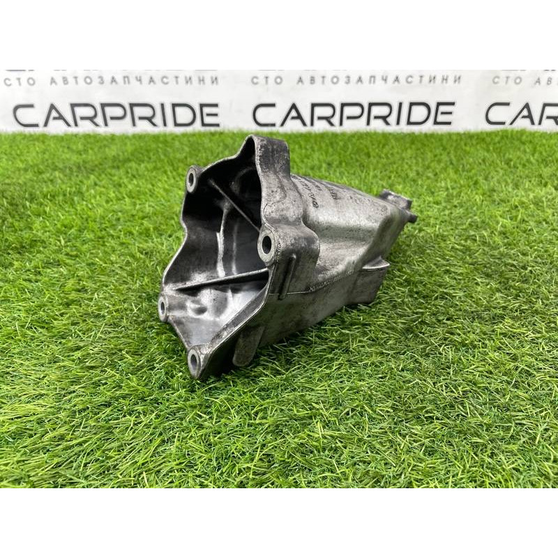 Кронштейн двигателя (кронштейны двигателя) Mercedes-Benz E-class w212 2013 2.2 CDI A6512233504