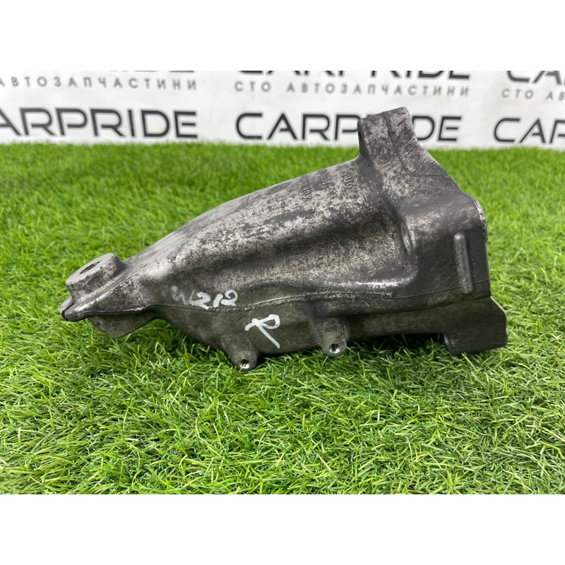 Кронштейн двигателя (кронштейны двигателя) Mercedes-Benz E-class w212 2013 2.2 CDI A6512233504