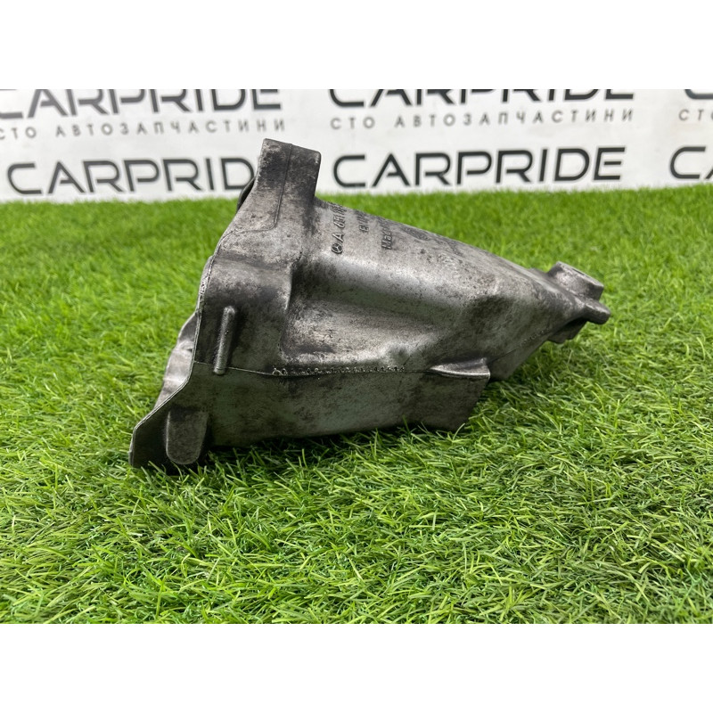 Кронштейн двигателя (кронштейны двигателя) Mercedes-Benz E-class w212 2013 2.2 CDI A6512233504