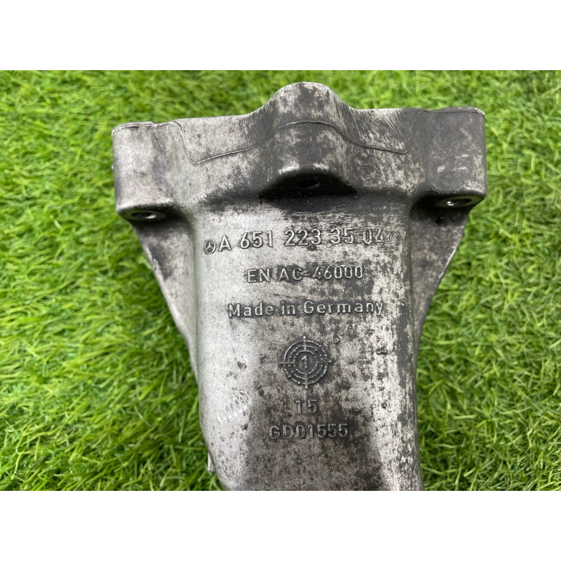 Кронштейн двигателя (кронштейны двигателя) Mercedes-Benz E-class w212 2013 2.2 CDI A6512233504