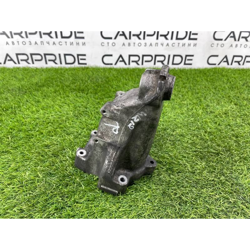 Кронштейн двигателя (кронштейны двигателя) Mercedes-Benz E-class w212 2013 2.2 CDI A6512233504