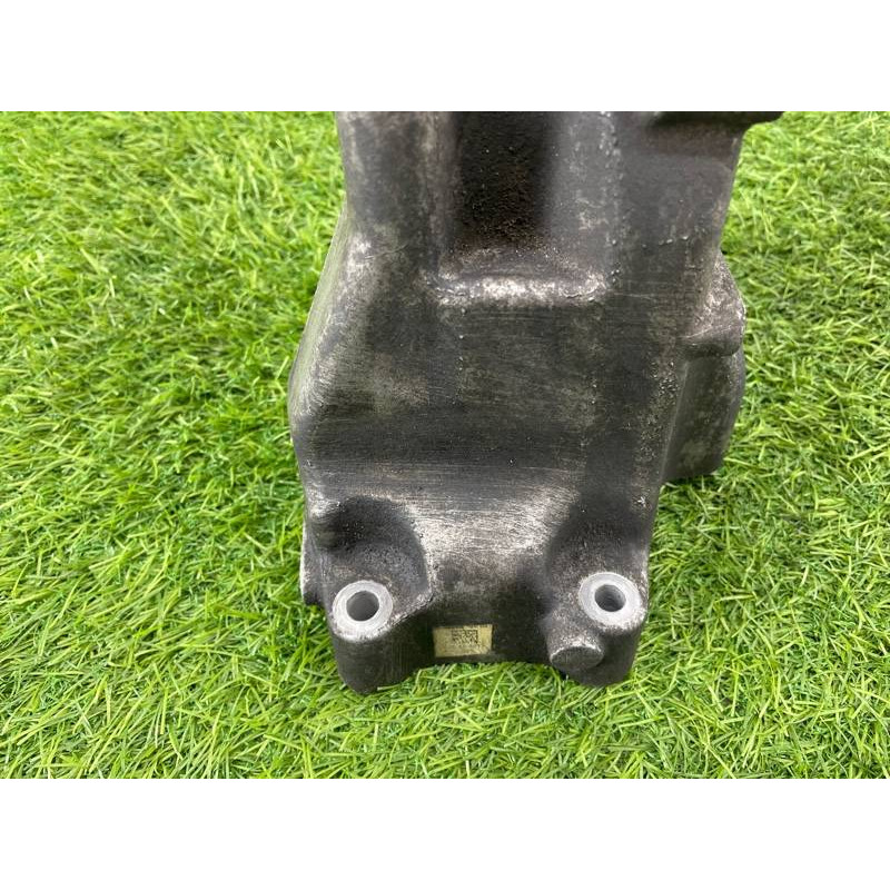 Кронштейн двигателя (кронштейны двигателя) Mercedes-Benz E-class w212 2013 2.2 CDI A6512233504