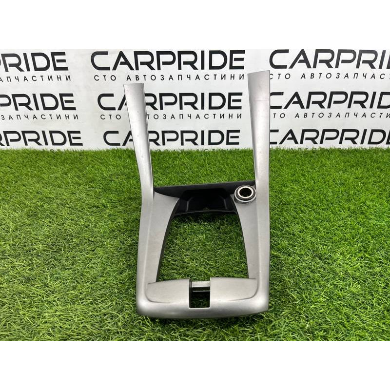 Накладка центральной консоли (салон) Chevrolet Captiva C140 2011 2.2 D (z22d1) 42364407