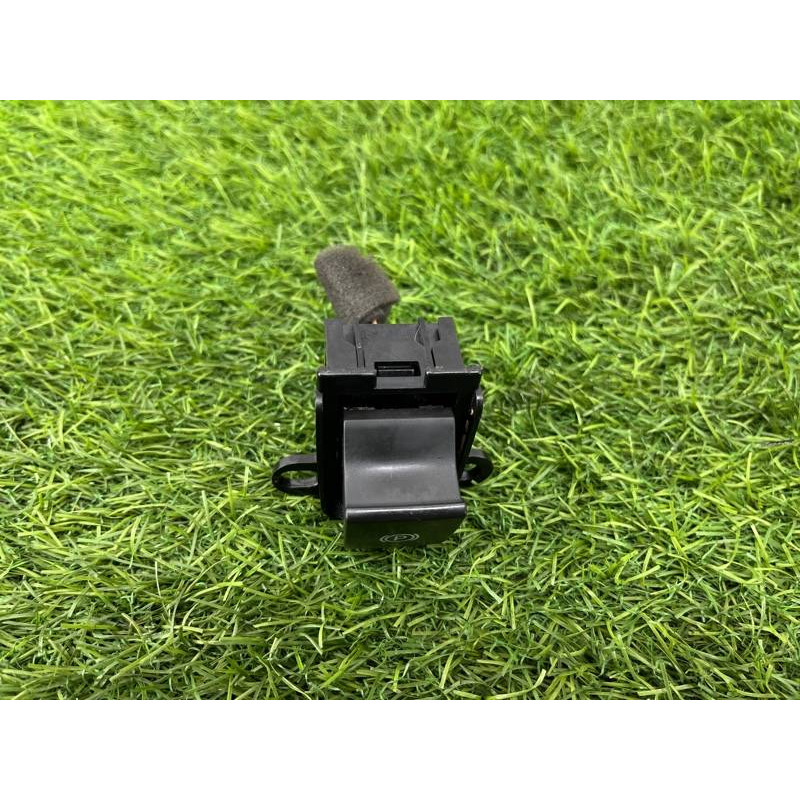 Кнопка стояночного тормоза (электрика / кнопки) Chevrolet Captiva C140 2011 2.2 D (z22d1) 20787804