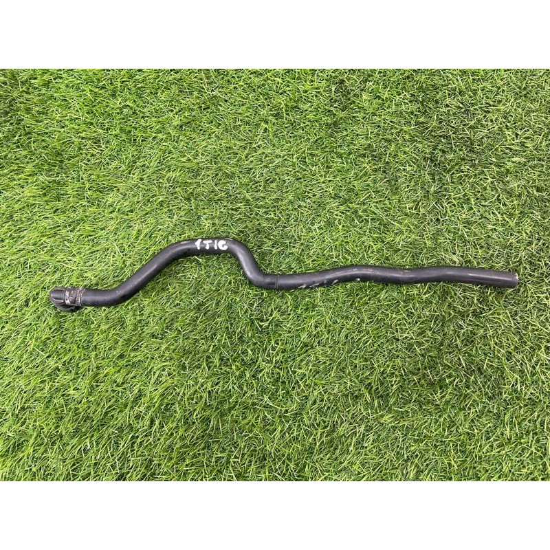 Шланг вентиляции (двигатель и элементы) Volkswagen Tiguan 5N 2011 1.4 CAVA 03C133514AC