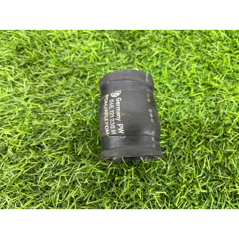 Патрубок (система охлаждения) Audi Q7 4M 2015 3.0 CRE 06E121030H