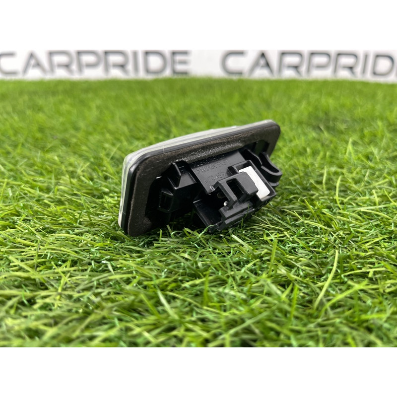 Плафон подсветки номера (оптика) Subaru Forester S14 84301SJ000