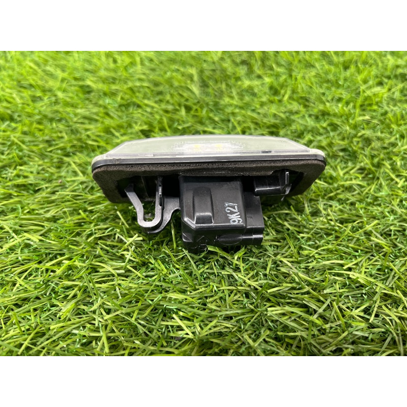 Плафон подсветки номера (оптика) Subaru Forester S14 84301SJ000