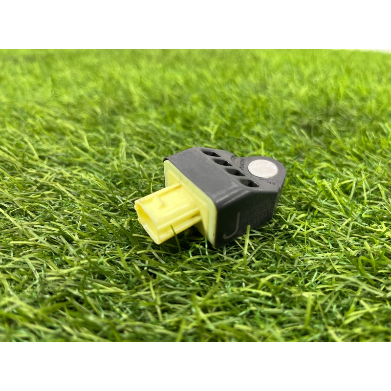 Датчик удара (электрика / датчики) Subaru Forester SJ 98235SG010