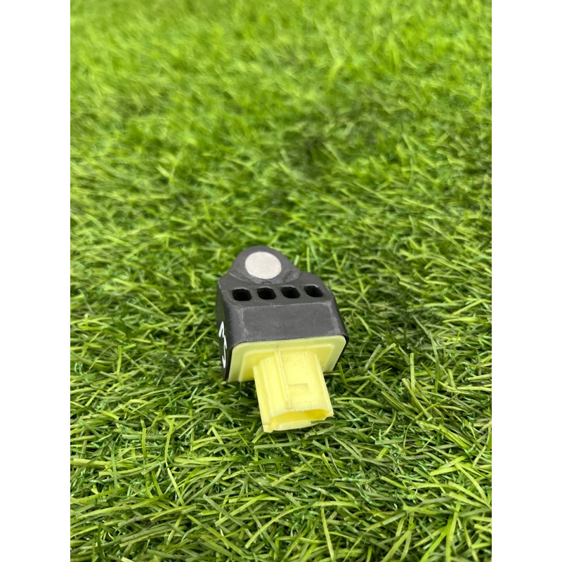 Датчик удара (электрика / датчики) Subaru Forester SJ 98235SG010