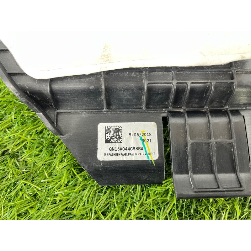 Накладка торпедо нижняя (салон) Ford Ecosport B515 2018 1.0L GN15A044C98BA