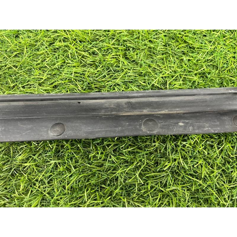 Уплотнитель капота (кузов и элементы) Ford Ecosport B515 2018 1.0L GN1Z16B990A