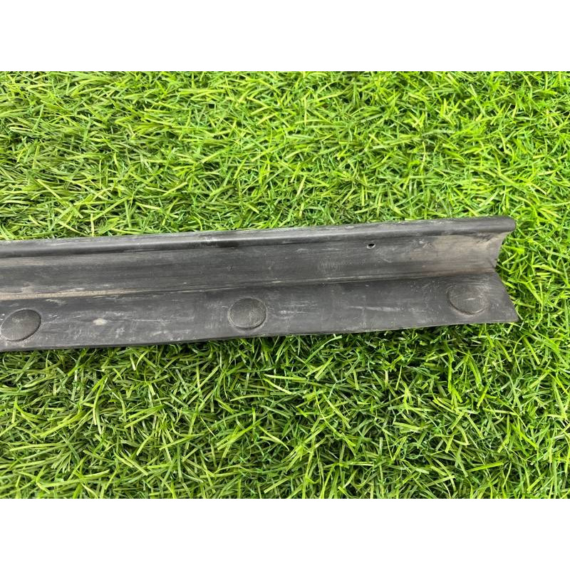 Уплотнитель капота (кузов и элементы) Ford Ecosport B515 2018 1.0L GN1Z16B990A