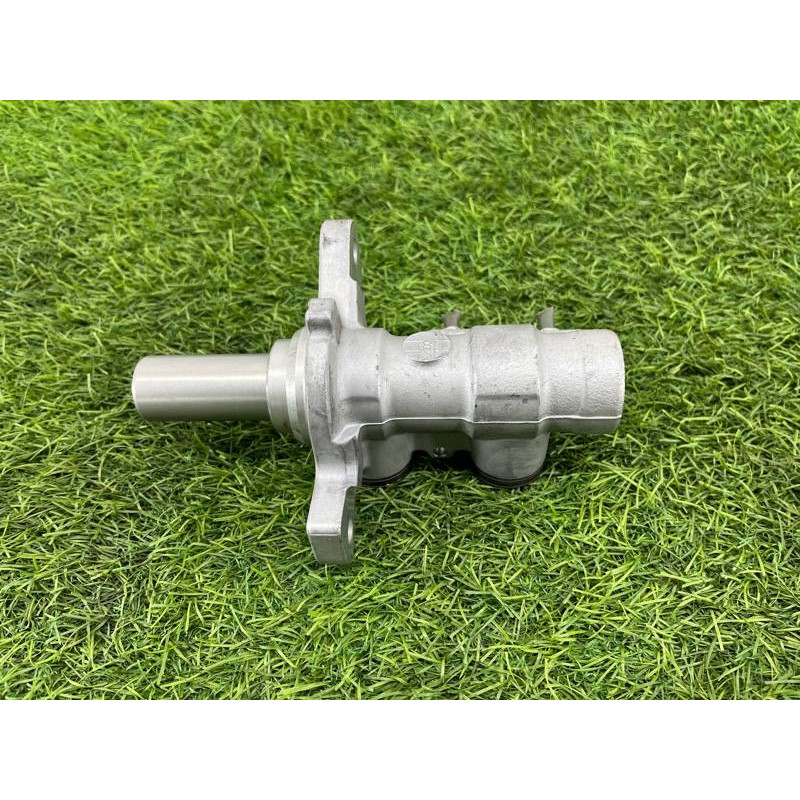 Главный тормозной цилиндр (тормозная система) Subaru Legacy BN 2016 2.5 26449FJ011