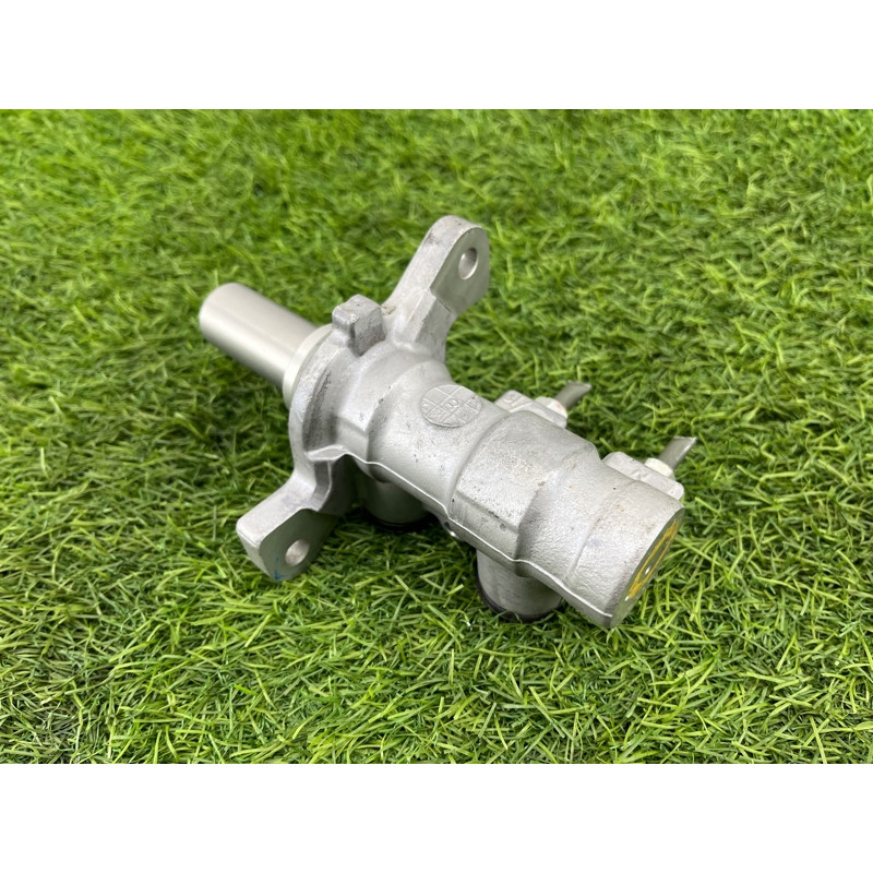 Главный тормозной цилиндр (тормозная система) Subaru Legacy BN 2016 2.5 26449FJ011