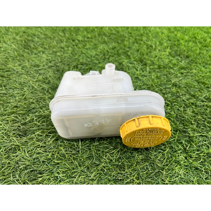 Бачок тормозной жидкости (тормозная система) Subaru Legacy BN 2016 2.5 26451FJ010