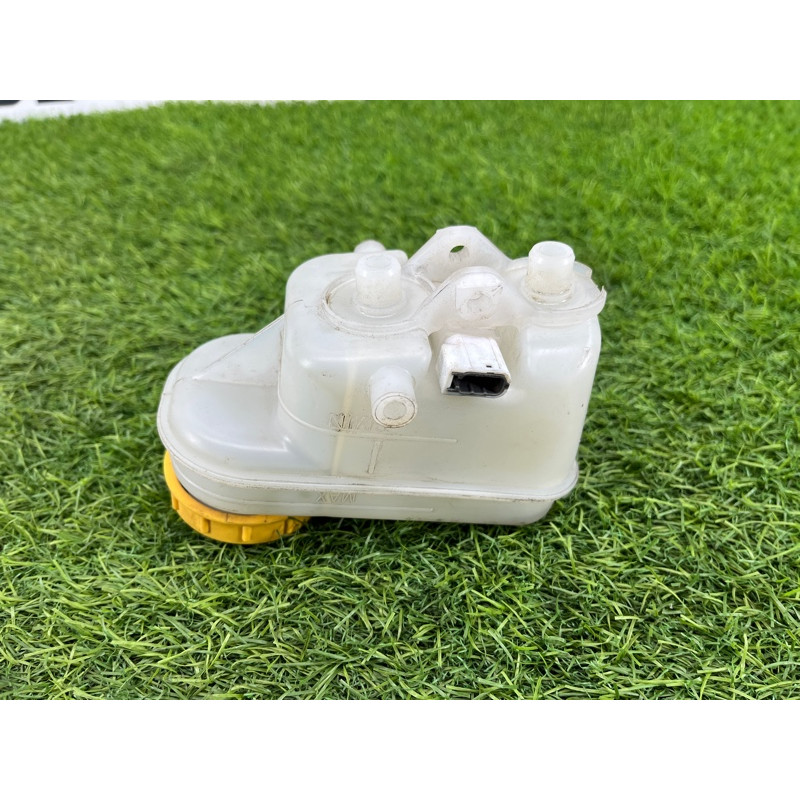 Бачок тормозной жидкости (тормозная система) Subaru Legacy BN 2016 2.5 26451FJ010