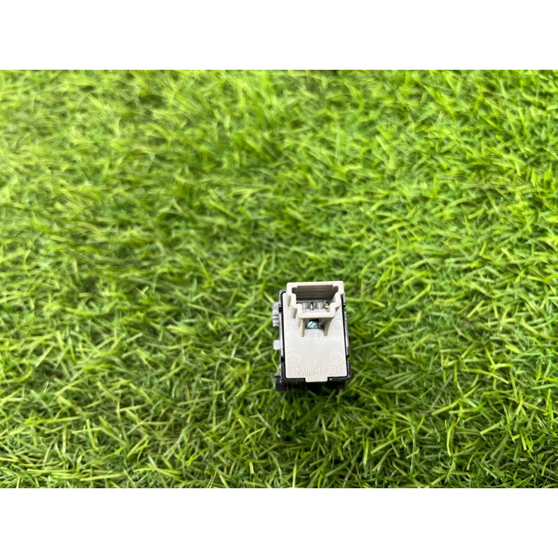 Кнопка открывания крышки багажника (электрика / кнопки) Subaru Forester SK 2020 2.5 83385SJ000