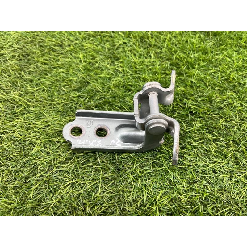 Петля дверей (кузов і елементи) Subaru Forester SJ 60879FJ000