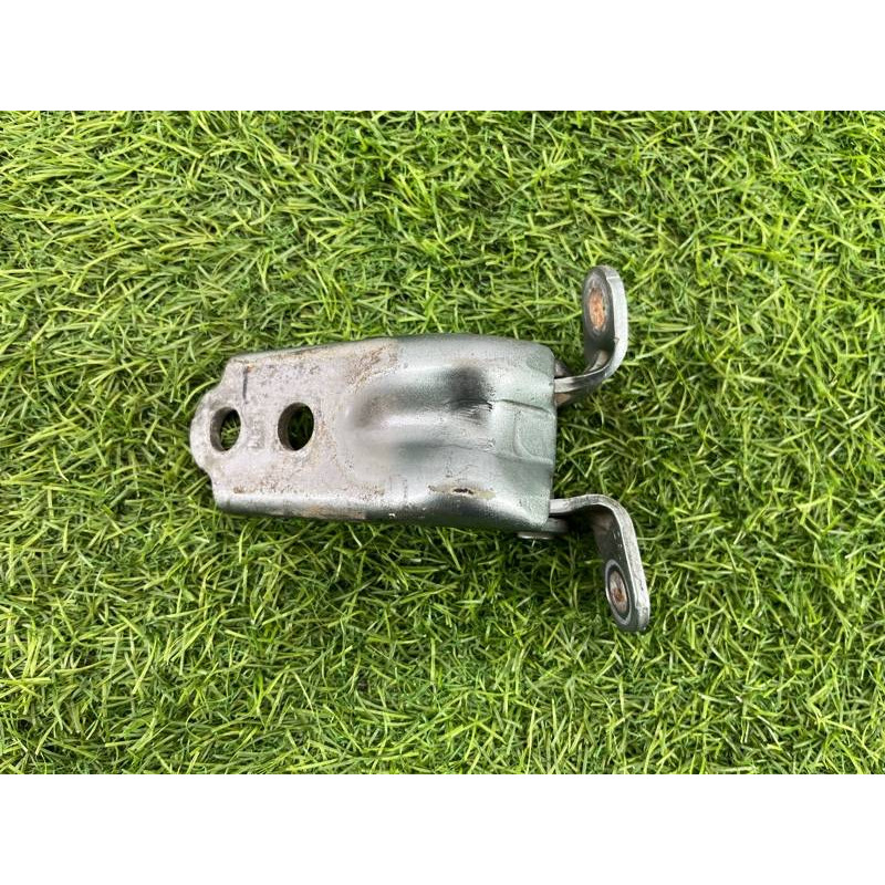 Петля дверей (кузов і елементи) Subaru Forester SJ 60879FJ000