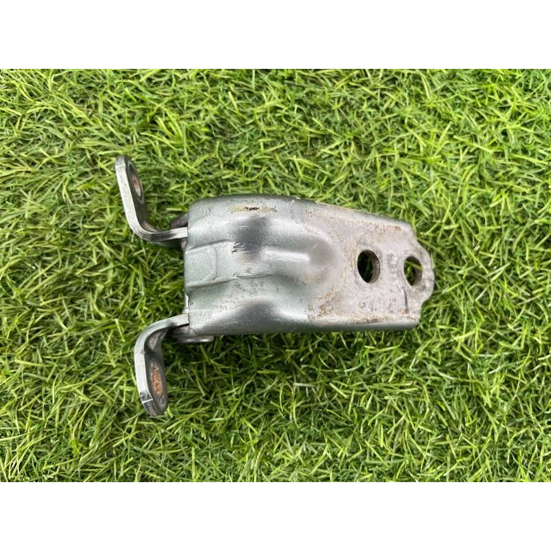 Петля дверей (кузов і елементи) Subaru Forester SJ 60879FJ000