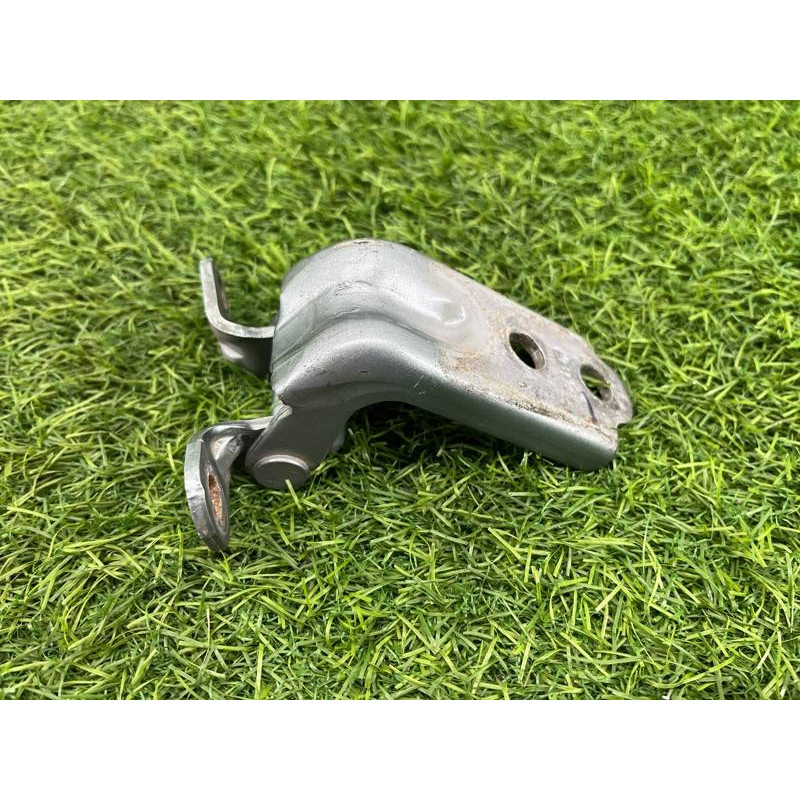 Петля дверей (кузов і елементи) Subaru Forester SJ 60879FJ000