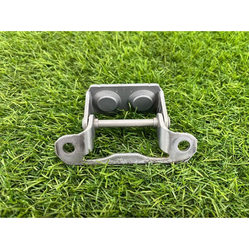 Петля багажника (кузов і елементи) Subaru Forester SJ 60879FJ000