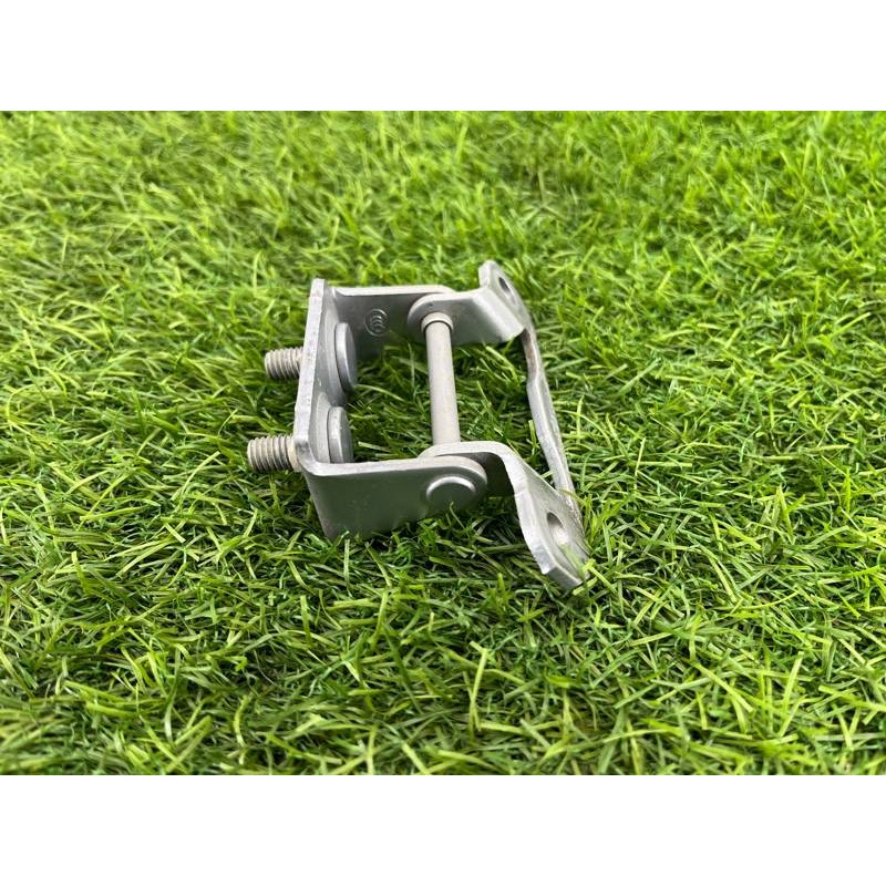 Петля багажника (кузов і елементи) Subaru Forester SJ 60879FJ000