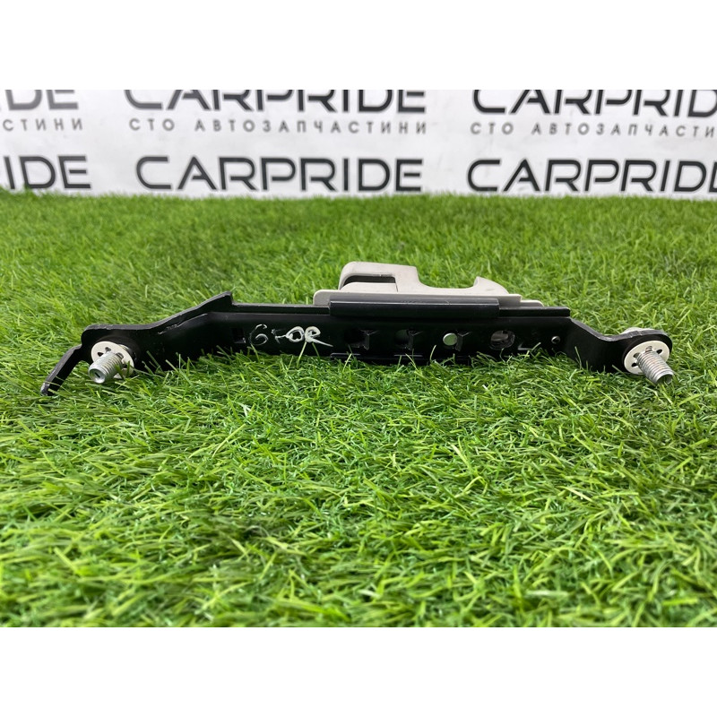 Кронштейн ременя безпеки (салон) Subaru Forester SK 2020 2.5 64703FG000ME